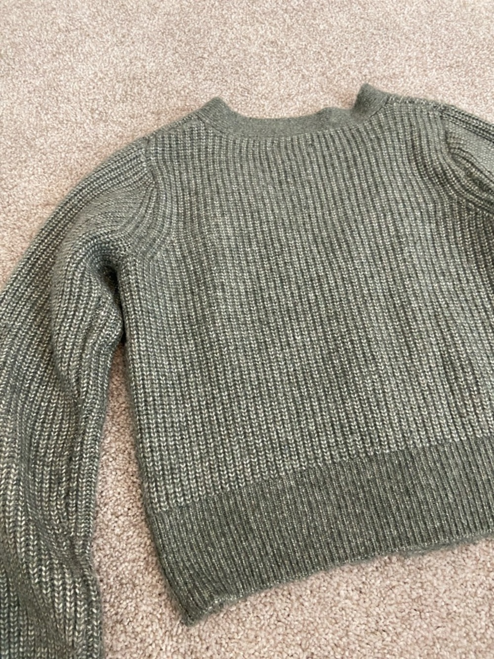 Sincerely Jules Olive Green V-Neck Cropped Button Cardigan XS ๐ค๐ - Picture 11 of 13